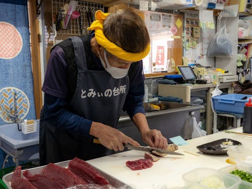 店主は、元・鰹一本釣りの漁師という経歴