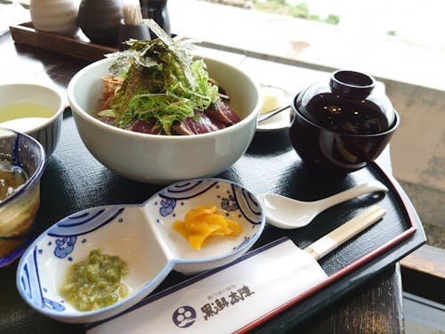 レストラン「櫂」では季節のメニューも楽しめます