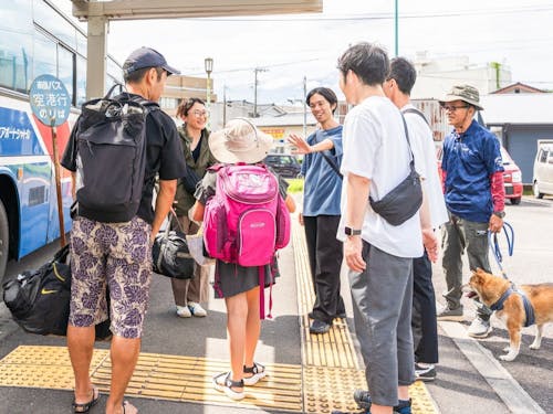一緒に過ごした思い出が一期一会の出会いに ※写真は夏のツアーの様子