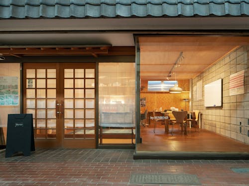 拠点となる合同会社ガラージュの事務所