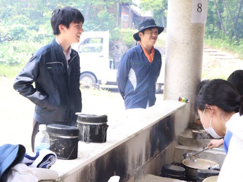 他のミッションを担う隊員も一緒に受け入れをお手伝いする日もあります!