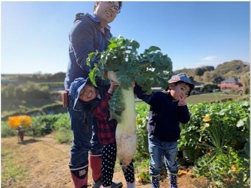 農家さんの畑にて収穫させていただくことも。五感が刺激される体験がすぐそばに。