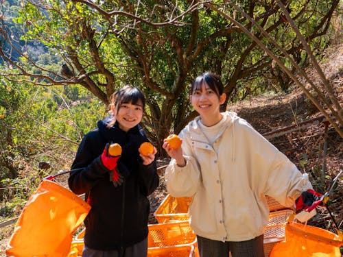 初めてでも、ひとりじゃない。 地域の方に教わりながら、みんなで活動する日常