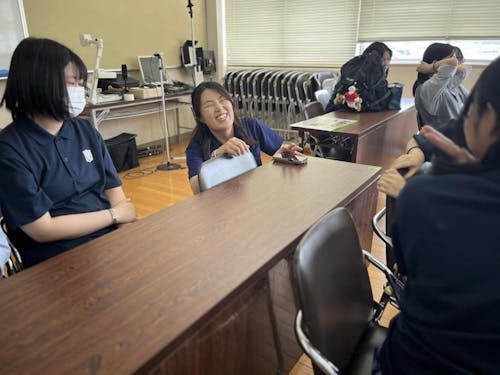 学校・生徒の活動を支えるのは、コーディネーターと地域おこし協力隊の存在です。