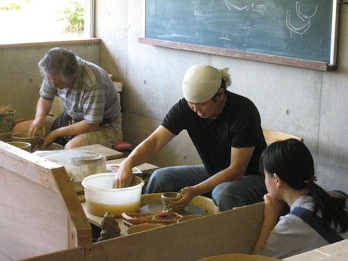 陶芸未経験の方でも受講することができます。