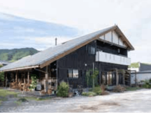 家族で経営するカフェ「ボスコベル」