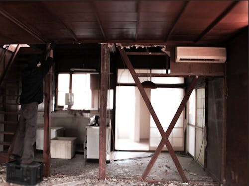 地元の職人さんにもサポートいただきます。