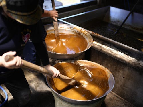 サトウキビの香りに包まれる製糖作業を、あなたの言葉で取材しませんか?