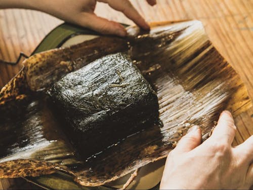 某女優も取材に訪れた郷土料理、シソの千枚漬け