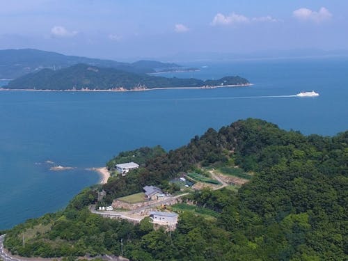 瀬戸内海を見渡す絶景が待っています