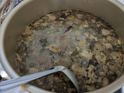 粟国のヤギ汁（提供：笹沼誠）