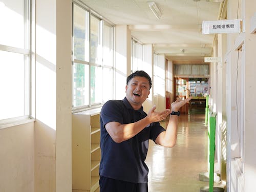 コンソーシアム運営マネージャー(見習い)の岩沢が先輩役として活動をサポートします