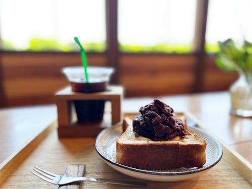 aoite.azuki.baseの人気メニュー餡バタートースト