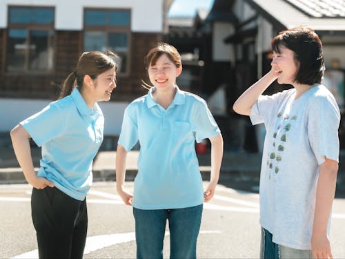 地域の人と関わりながらアイデアを形にしてほしいです