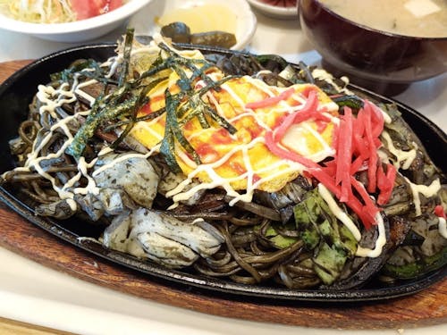 B級グルメ「糸魚川ブラック焼きそば」