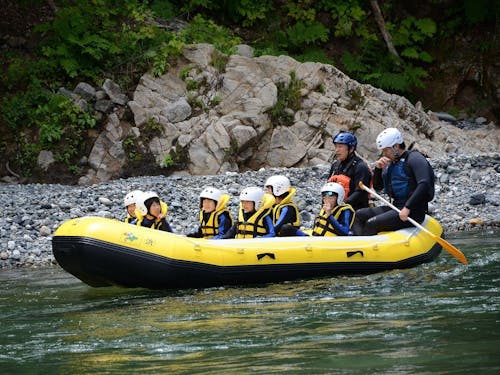 仕事終わりや休日は、四季折々の自然を全身で楽しめる