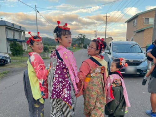 踊山の踊り子たち