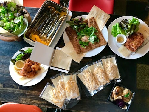 地元グルメも滞在中の楽しみのひとつ