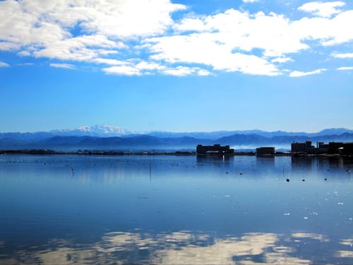 「潟」という日本海沿岸部に多い、水景を眺められる温泉地「片山津温泉」