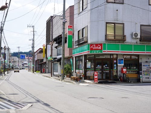 懐かしさが残るまちなかの様子