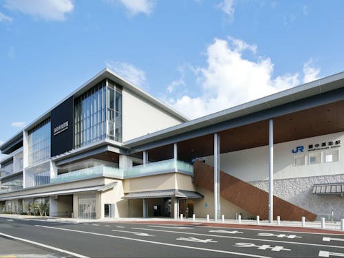 JR伯備線備中松山駅と直結の高梁図書館