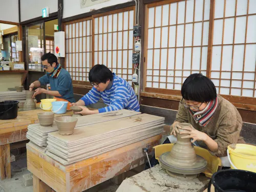滞在中、陶芸に触れる機会もあるかもしれません