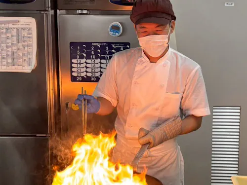 働きながら、調理師免許も取得