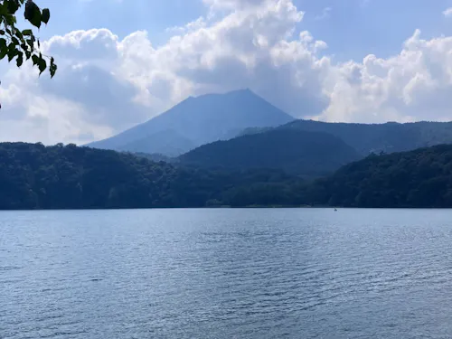 高千穂峰と御池