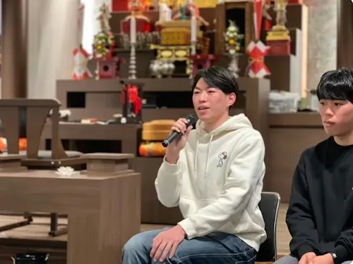 自分の言葉で体験を通して、感じたことを語る二人。