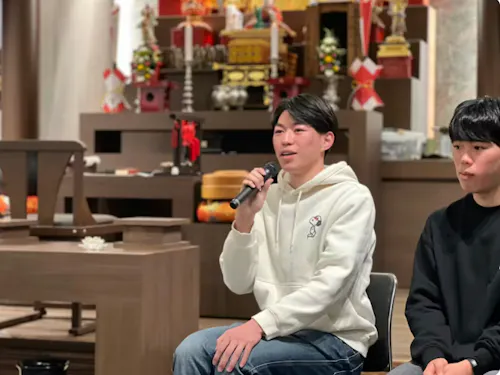 自分の言葉で体験を通して、感じたことを語る二人。