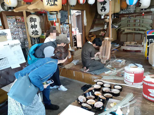 加西市内ツアーの様子(高部ちょうちん店)