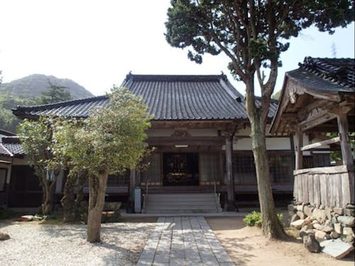 会場の色雲寺。住職は地域移住サポーターとして移住者と地域の橋渡し役を担っている。