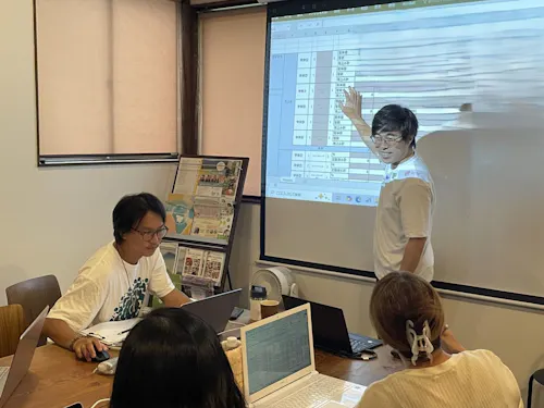 支援の1つ、セミナー中の多田幸生さん