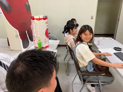 地域みらい留学のオンラインフェスに参加するハウスマスターと寮生