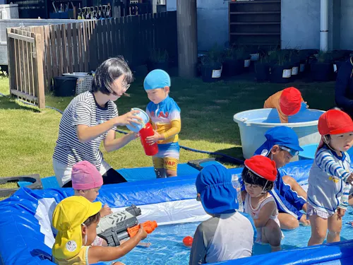 島のこども園は自然の中でのびのび