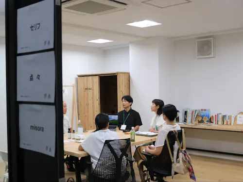 ブースごとに気軽に各社担当者とお話しできます