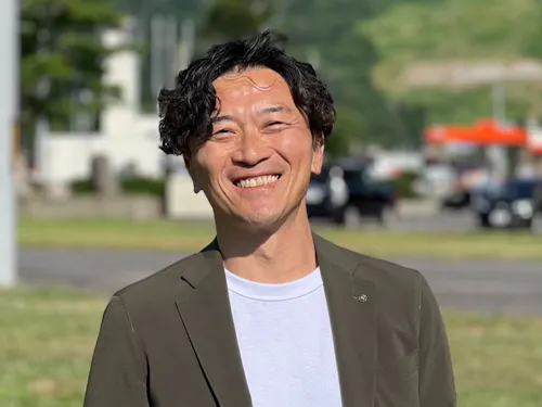 活気あふれる村長