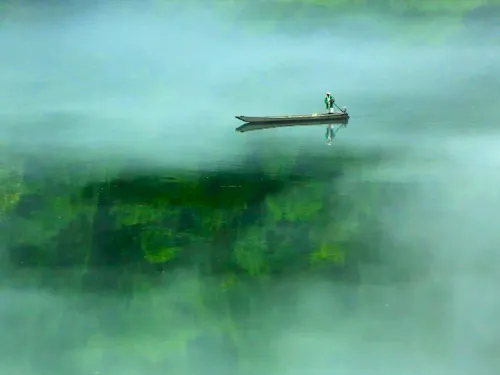 霧幻峡の渡しの船頭もやれます。