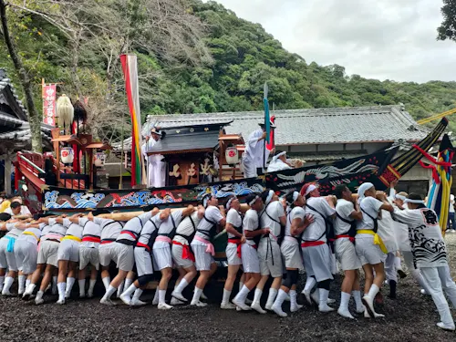 紀北町では少子高齢化により祭の担い手が不足しています。