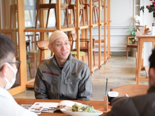 名古屋からモノづくりの世界に飛び込んだ「シキファニチア」福田さんの取材風景