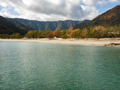 三木里海岸