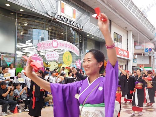 企業によってはよさこいチームがあるところも…高知に住んだら毎年踊っちゃおうかな~