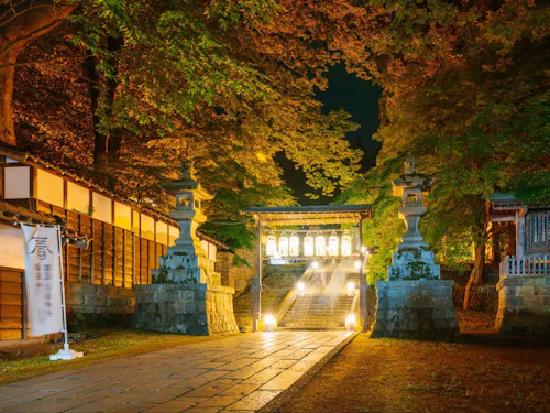 加茂山公園に鎮座する青海神社