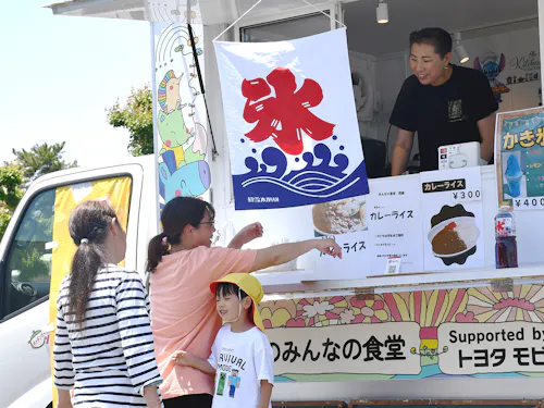 動く！みんなの食堂プロジェクトで稼働しているキッチンカー