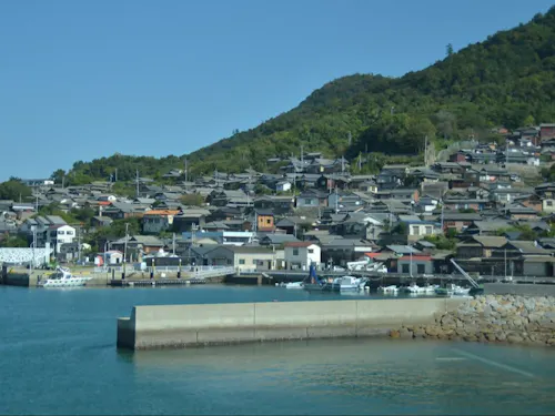 休日には島巡りも楽しめます♪
