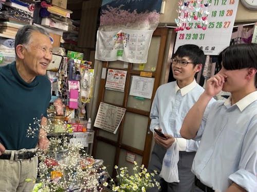 商店の方との交流