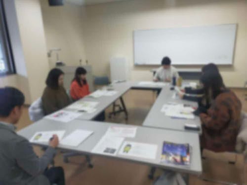 元地域おこし協力隊の塩野夕子さんのお話に耳を傾ける