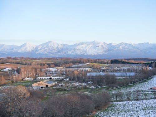 ファームズ千代田の展望台より牧場全景