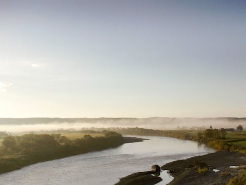 海・山・川がそろった町です