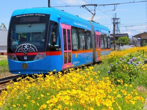 万葉線 ドラえもんトラムで楽しくお出かけ